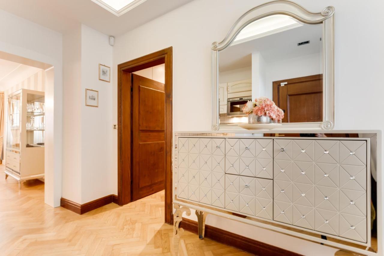 Charles Bridge Royal Apartments - Castle District Prague Luaran gambar