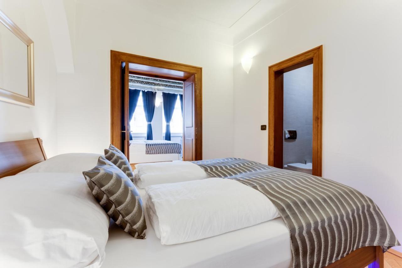 Charles Bridge Royal Apartments - Castle District Prague Luaran gambar